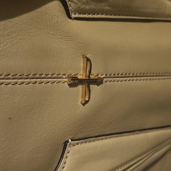 Tan Leather Cecile Bag with Convertible Strap Extra large - Picture 9 of 13